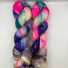 Load image into Gallery viewer, Mystic Lattè - Confetti Tweed