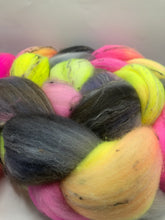 Load image into Gallery viewer, Glowstick - Shaniko Tweed
