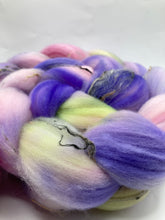 Load image into Gallery viewer, Blossom - Shaniko Tweed
