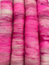 Load image into Gallery viewer, Bubblegum - Art Rolags
