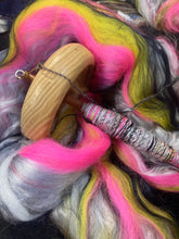 Load image into Gallery viewer, Glowstick - Decadent Collection Fiber by the Ounce
